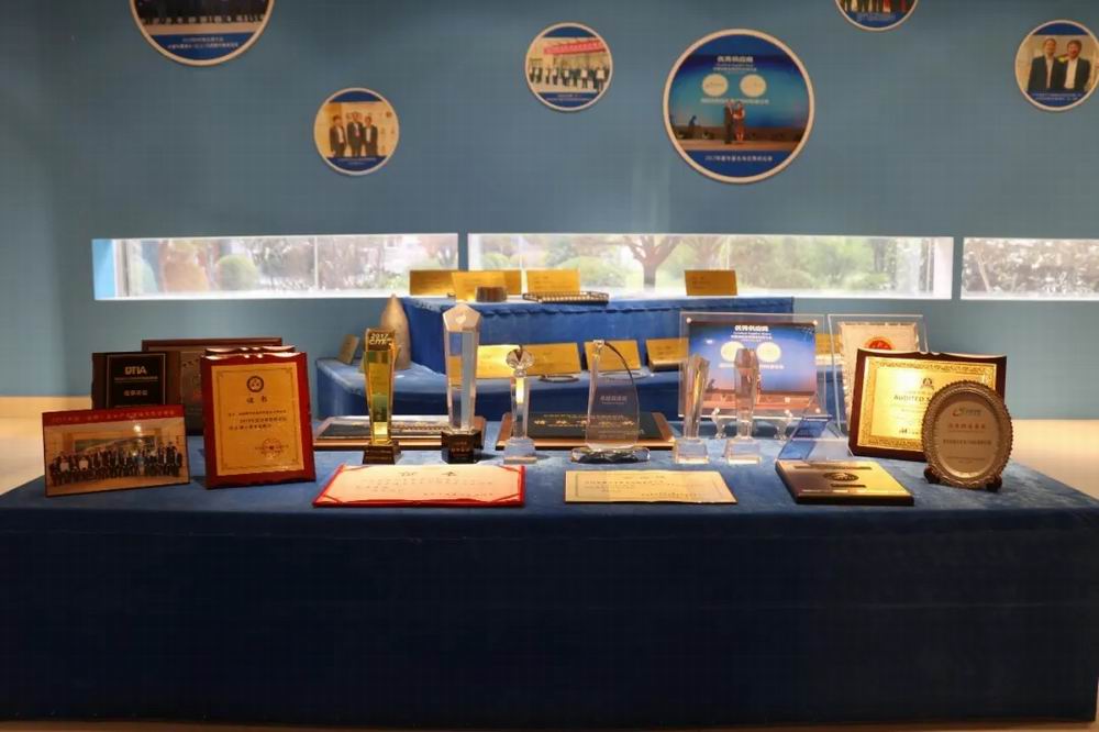 鍛長板補(bǔ)短板，跑出產(chǎn)業(yè)發(fā)展“加速度”——集團(tuán)四豐電子獲河南衛(wèi)視點(diǎn)贊