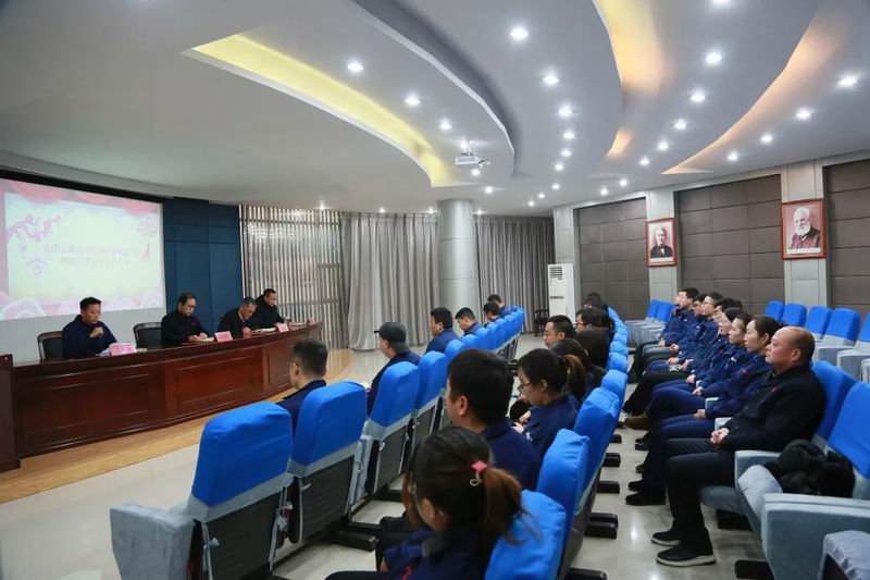 強(qiáng)化創(chuàng)新理念，構(gòu)建高質(zhì)量技術(shù)型企業(yè)——洛陽晶聯(lián)召開2021年度技術(shù)工作會(huì)議