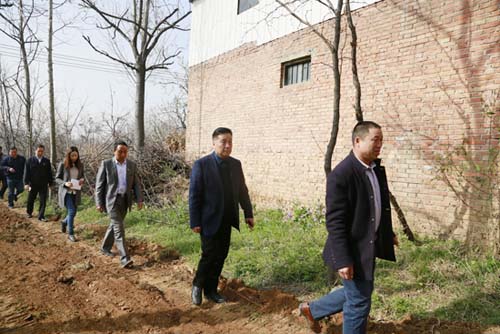 隆華黨委書記李占明深入貧困戶調(diào)研，助力精準(zhǔn)扶貧