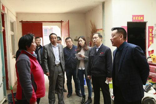 隆華黨委書記李占明深入貧困戶調(diào)研，助力精準(zhǔn)扶貧