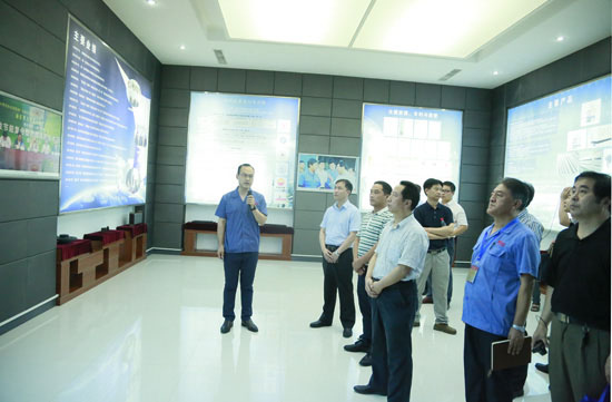 市縣觀摩組到隆華參觀創(chuàng)新主體和創(chuàng)新平臺建設工作