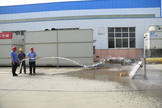 裝備分公司開(kāi)展危化品泄漏應(yīng)急救援演練 提升實(shí)戰(zhàn)能力